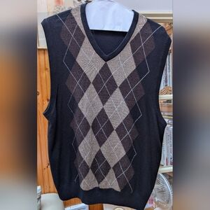 Geoffrey Beene V-Neck Sweater Black and Brown